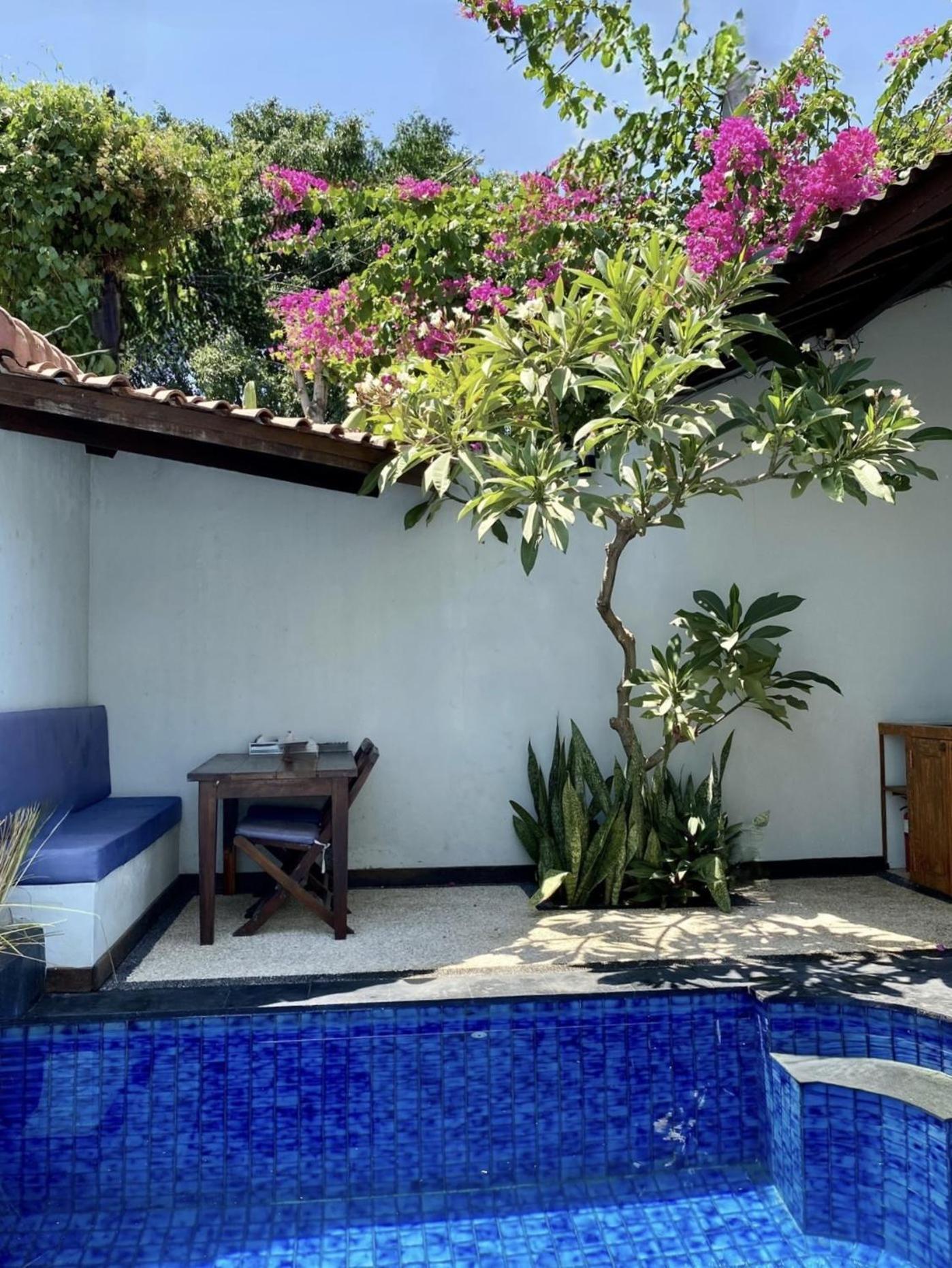 Stay Shark Villas Gili Air Exterior photo