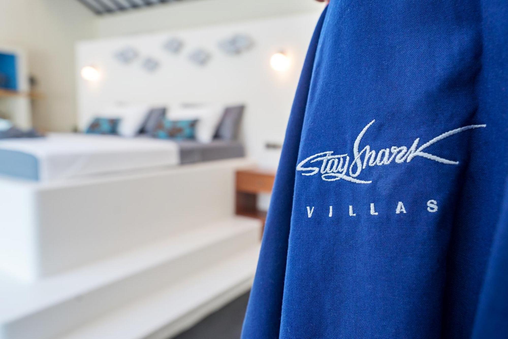 Stay Shark Villas Gili Air Exterior photo